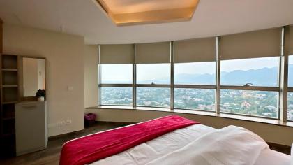 The Centaurus Apartment Mountain View Three Bed - image 9