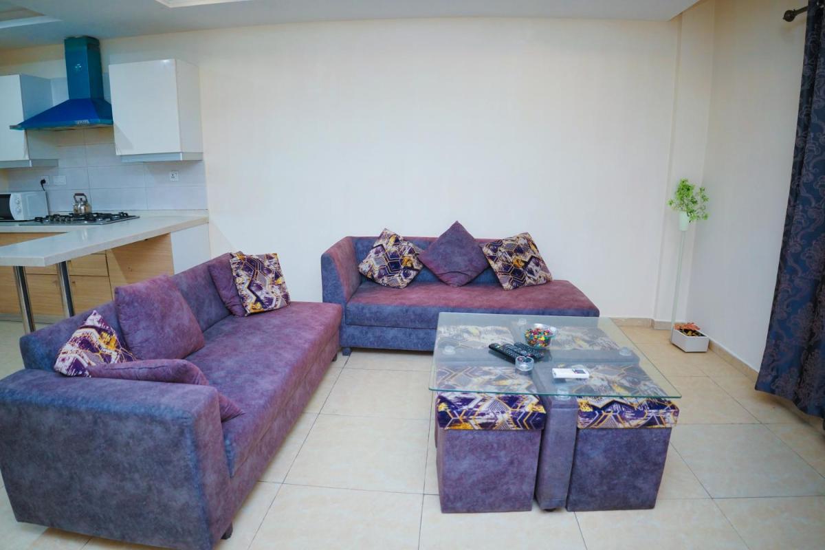 5 Luxury 1 Bed Apartment - image 2